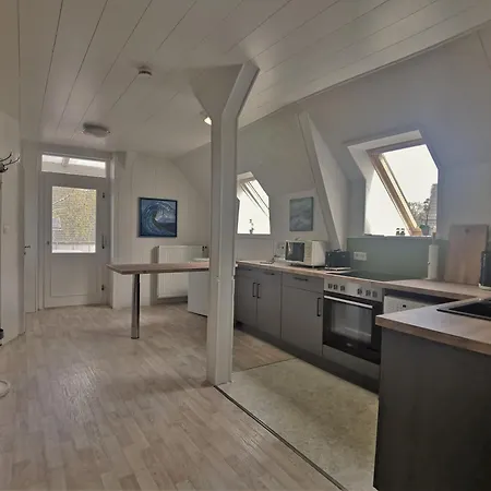 Familie Hensen - Mit Ueberdachter Terrasse Im Ortskern Von Tarp