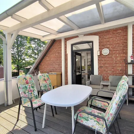 Familie Hensen - Mit Ueberdachter Terrasse Im Ortskern Von 아파트